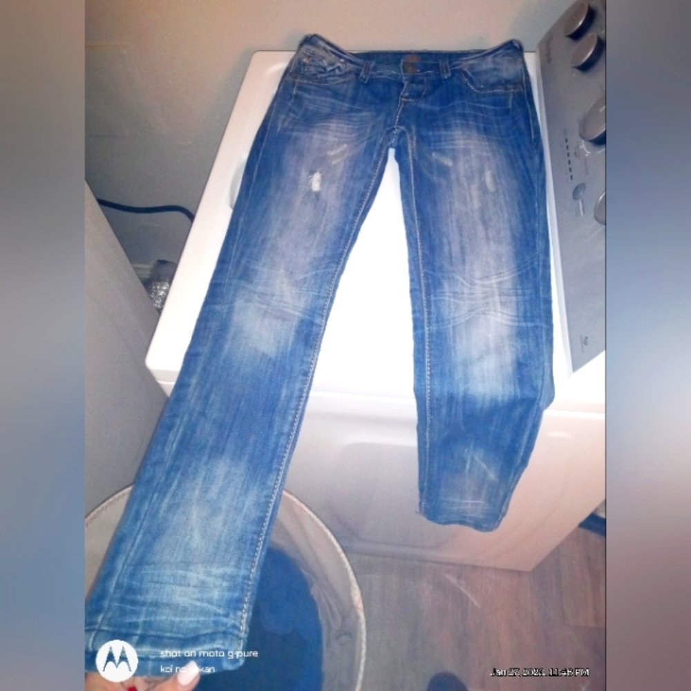Almost famous | distressed skinny mid rise jeans